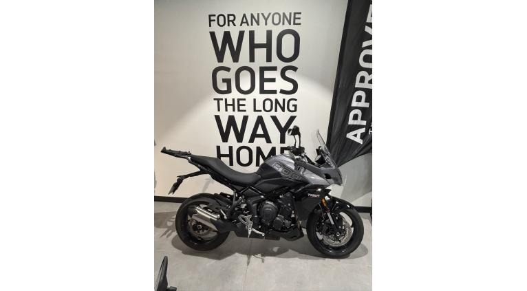TRIUMPH TIGER 800